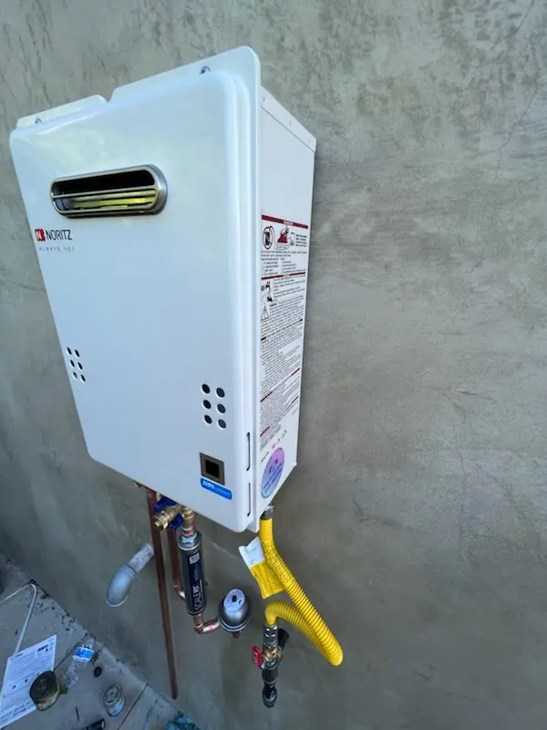 Tankless water heater installation for Voillintine - Evergreen homes